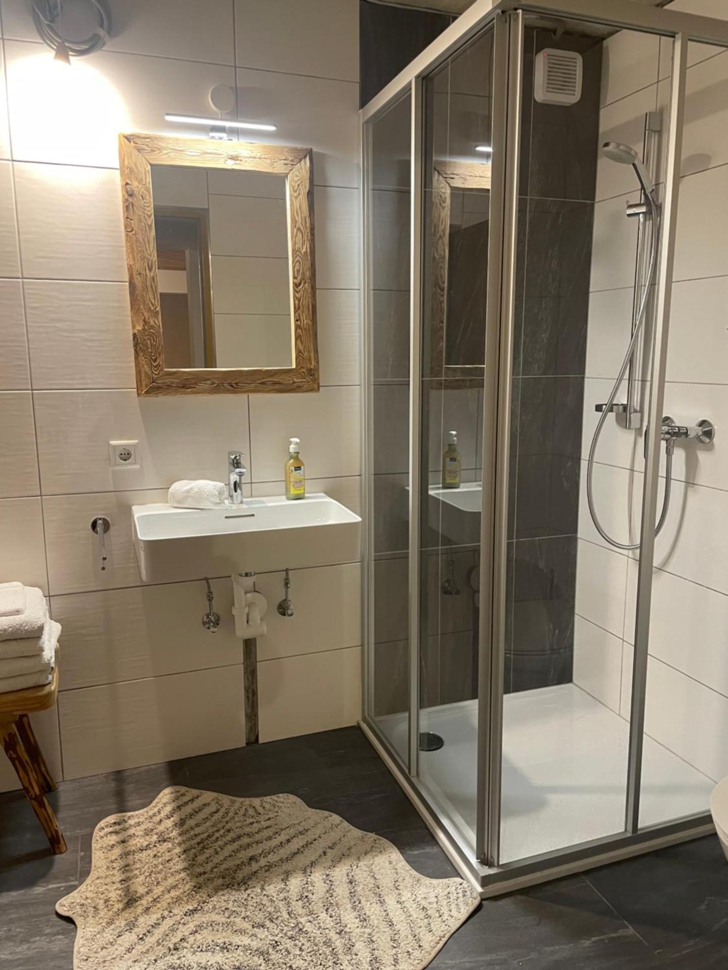 Ferienwohnung In Ruhiger Lage In Bischofshofen Εξωτερικό φωτογραφία